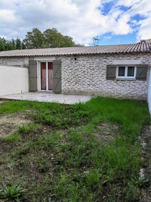 Maisonnette Du Mas Vert Montaren-et-Saint-Mediers Екстер'єр фото